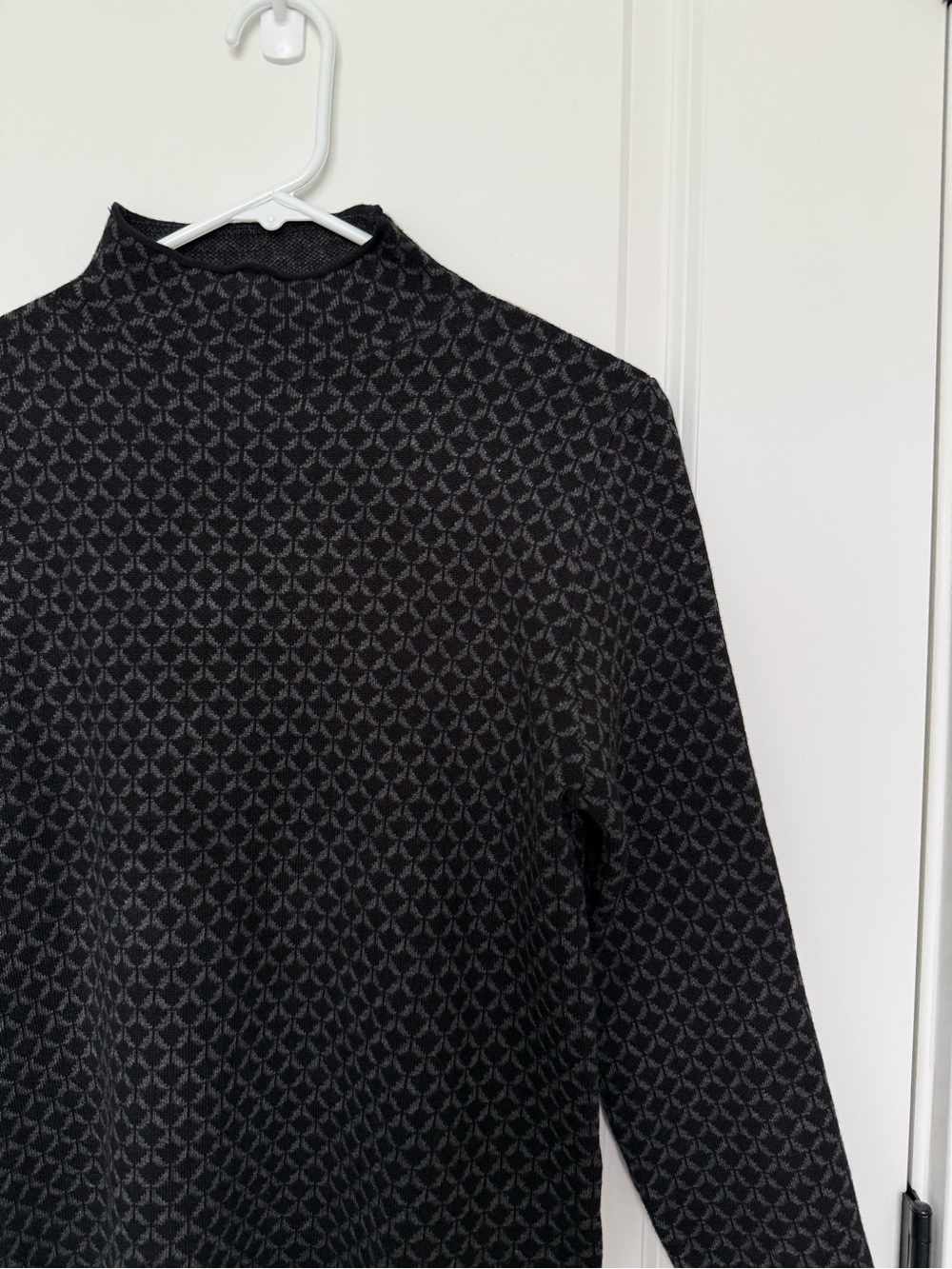 Max Studio London Black Gray Geometric Knit Sweater Small